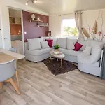 M&v 5*